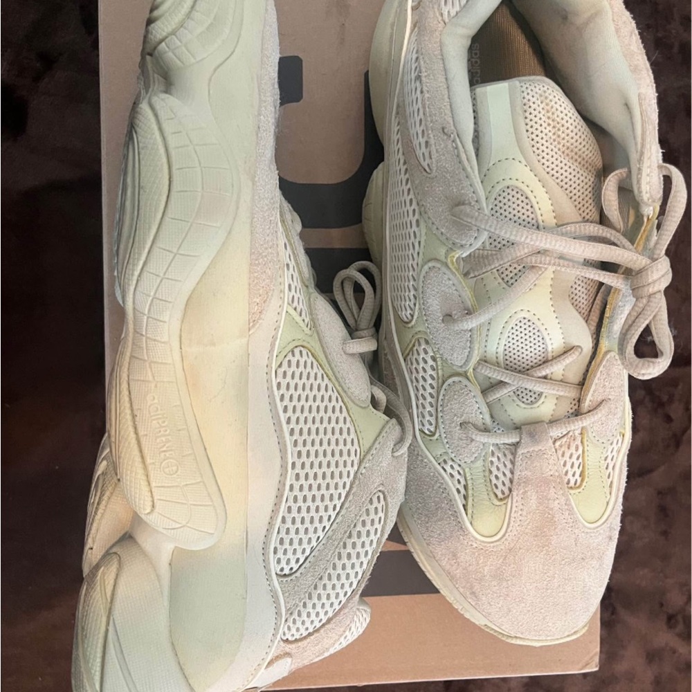 Adidas Yeezy 500 in Sumoye